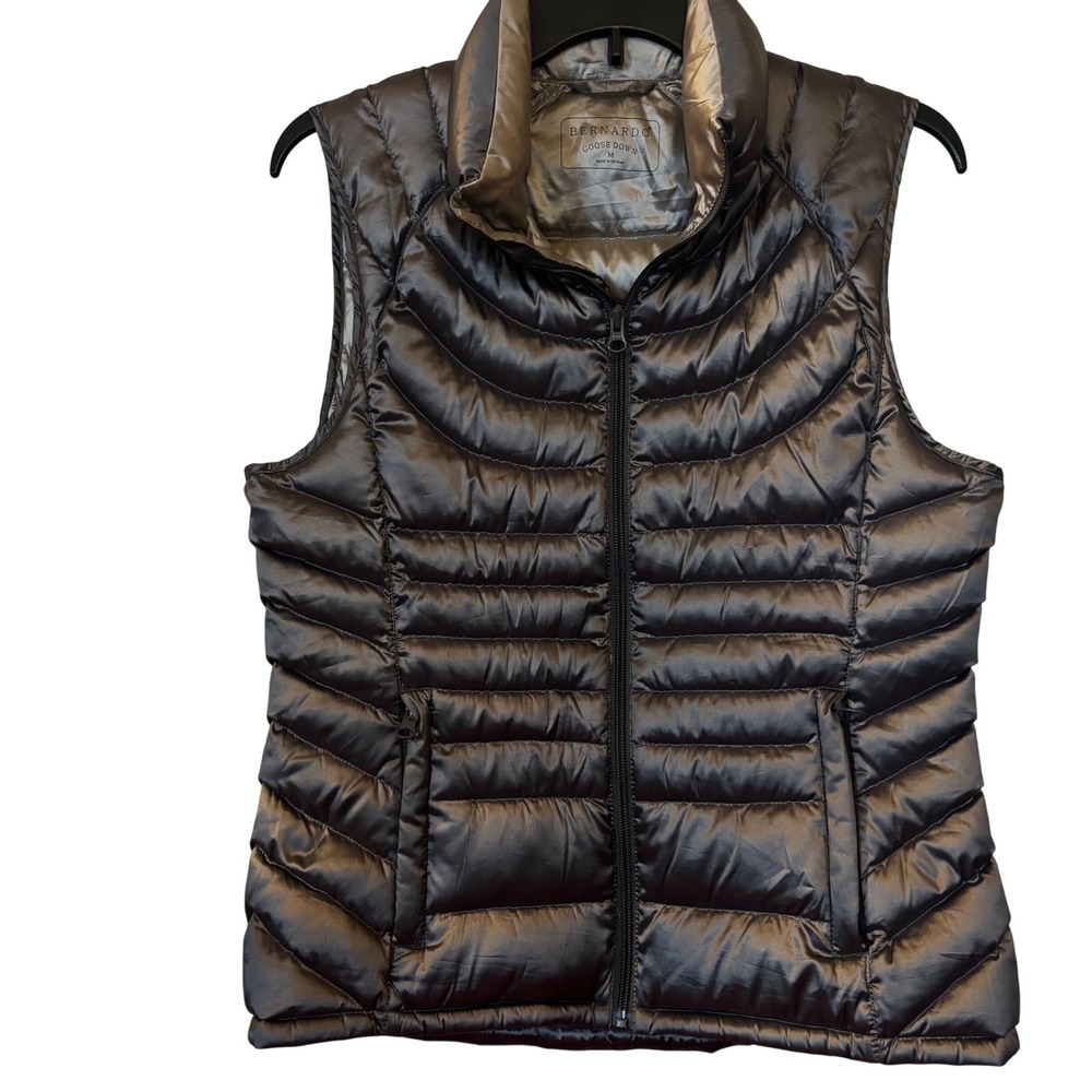 Bernardo Women's Goose Down Puffer Vest Medium Metallic Silver Gray Zipper Front